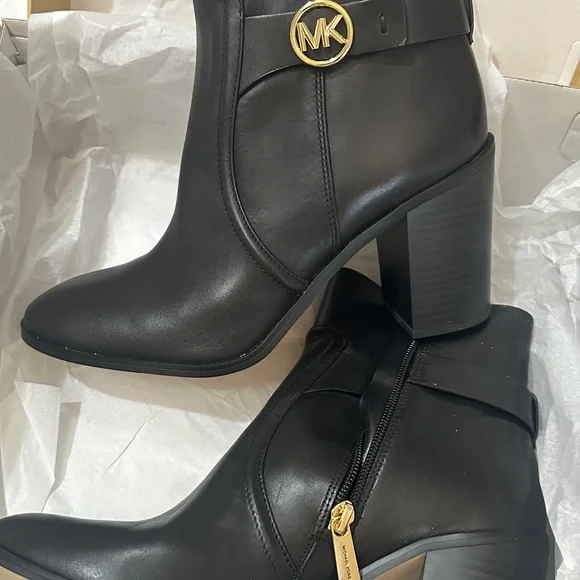 Michael Kors Black Leather Ankle Boots - Picture 1 of 3